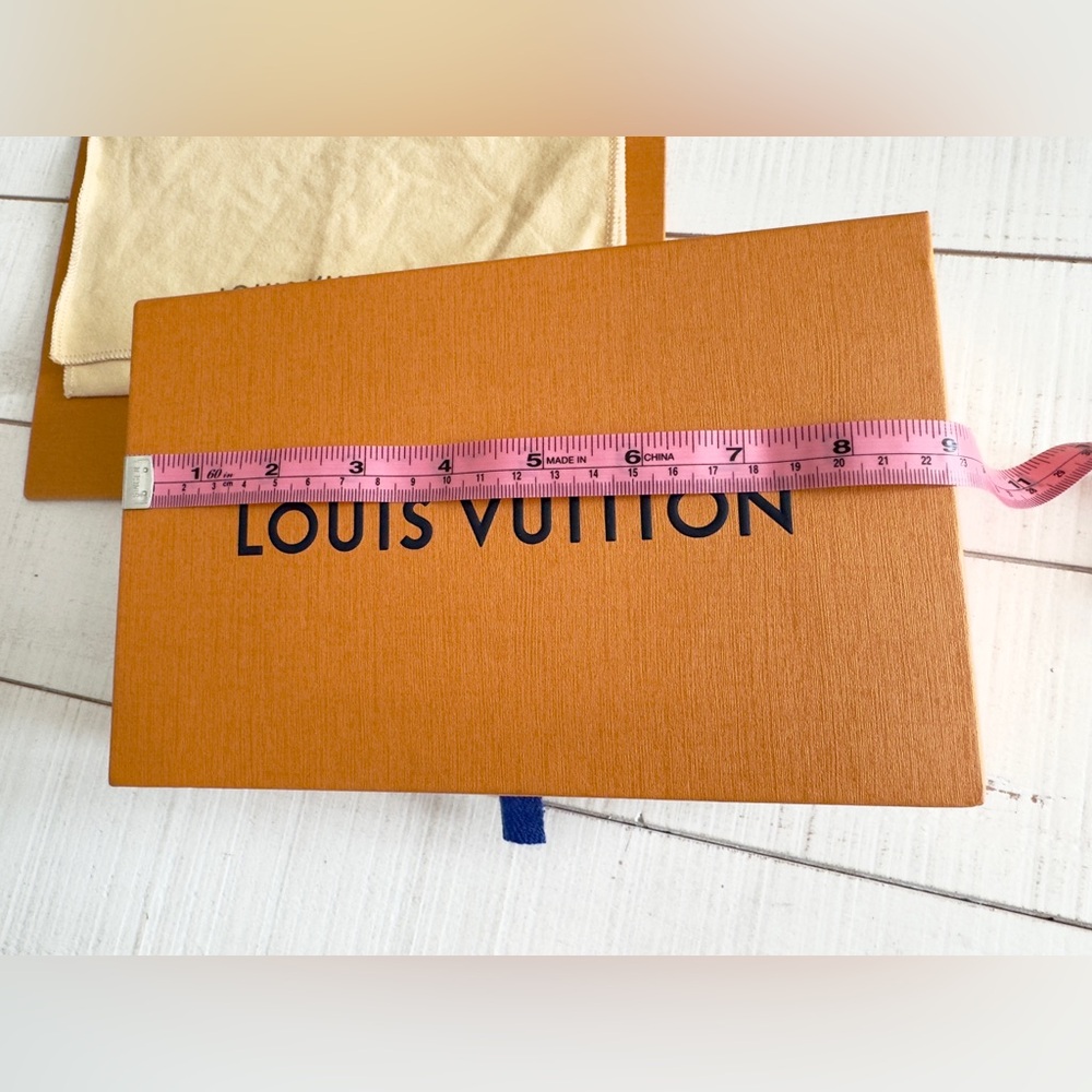 Louis Vuitton Long Wallet Box, Dust Bag, Tag & Ribbon + Paper Shopping Bag - Picture 4 of 11